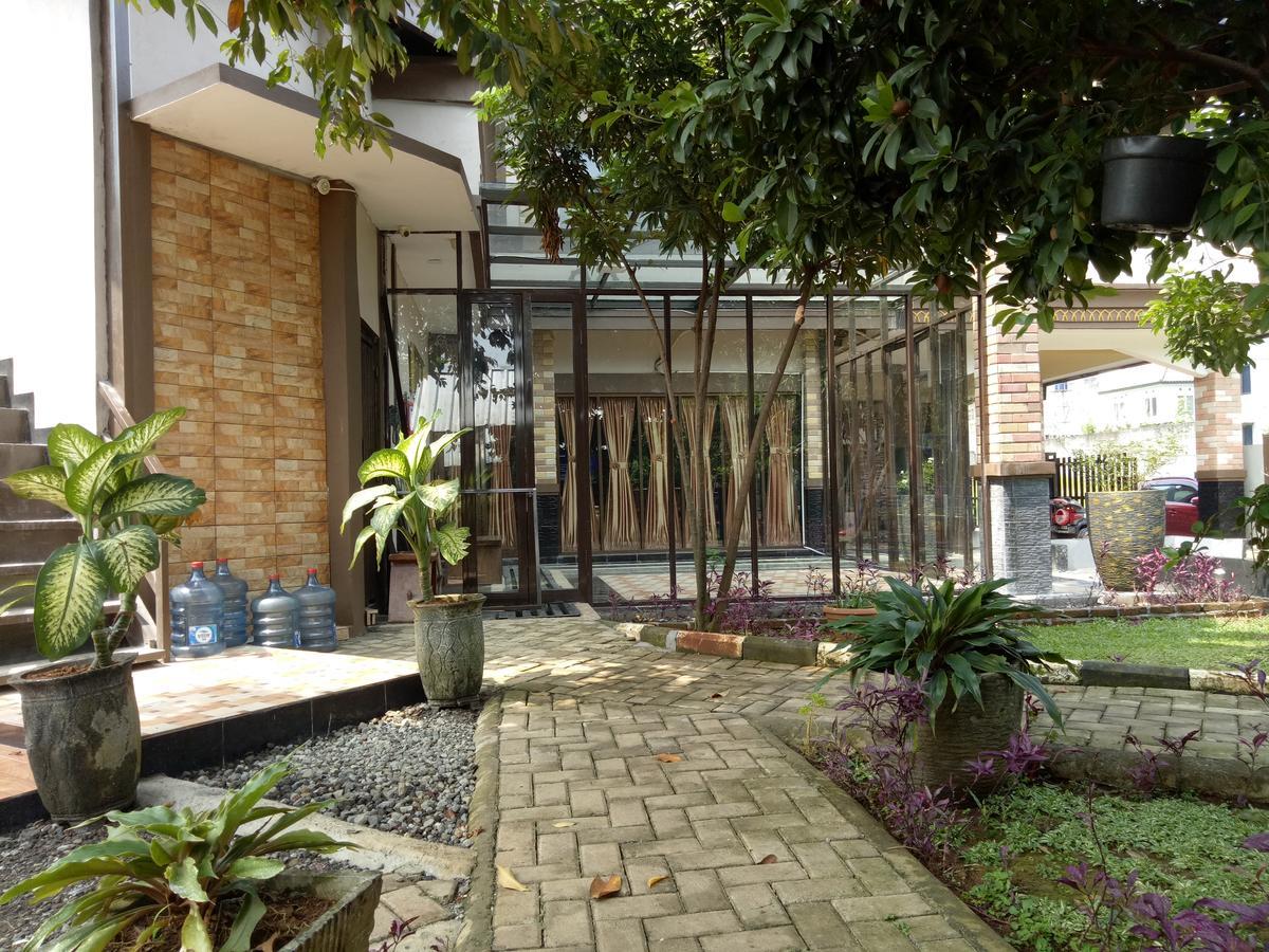 Muslim Az Zikra Sentul City